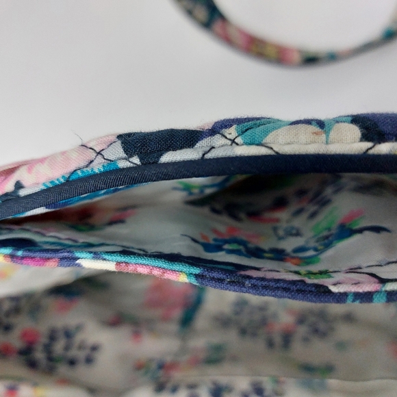 Vera Bradley Small VERA TOTE in Garden Grove Top zip bag w/ front pockets - Picture 6 of 6